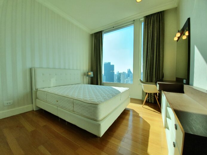 Royce Private Residence Sukhumvit 31