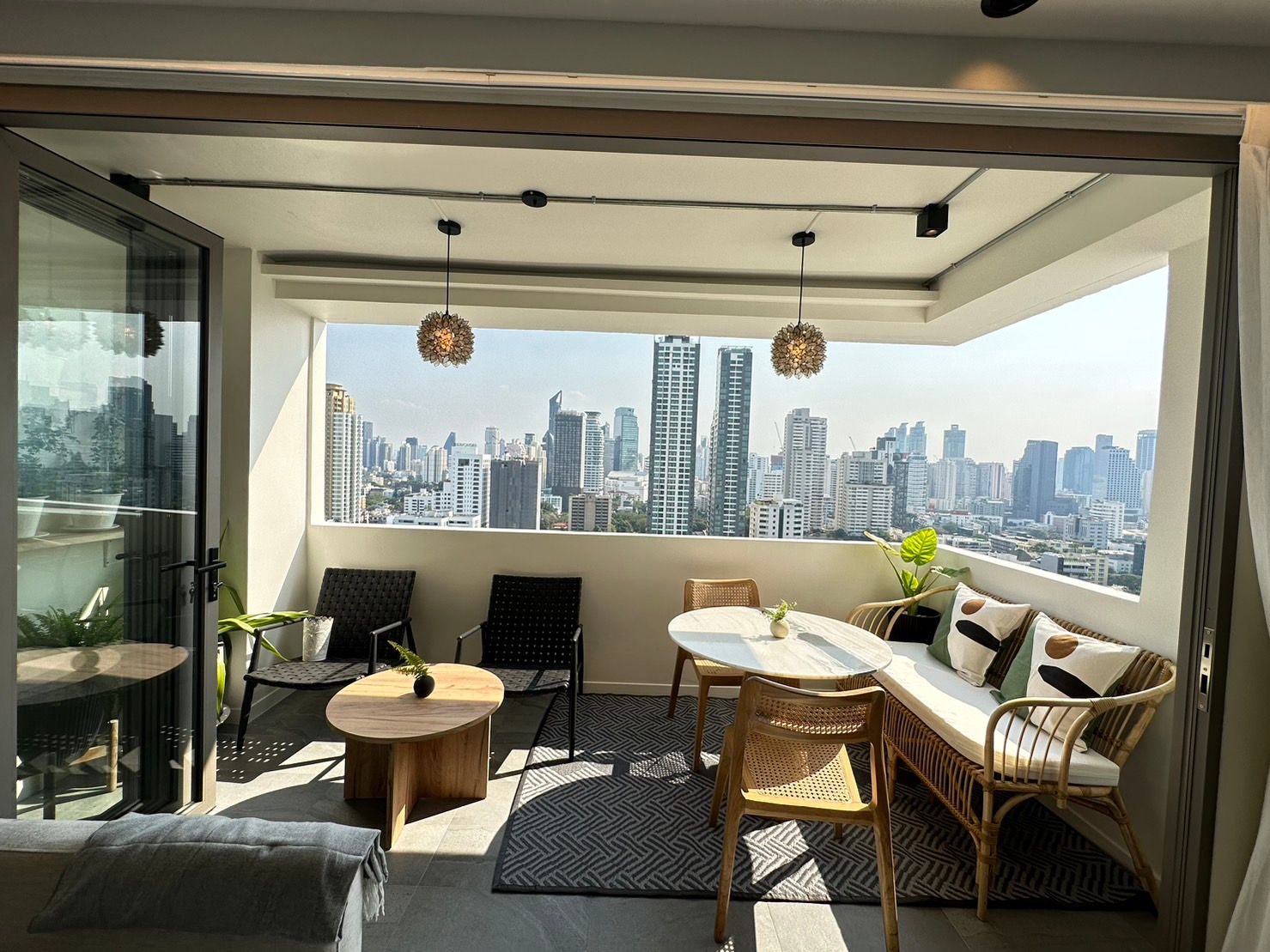 [SUA-43] D.S. Tower 2 Sukhumvit 39 Condominium (ดี.เอส. ทาวเวอร์ 2 สุขุมวิท 39 คอนโดมิเนียม) : ขายคอนโดมิเนียม 3 ห้องนอน ใกล้อโศก นัดชมได้เลยวันนี้