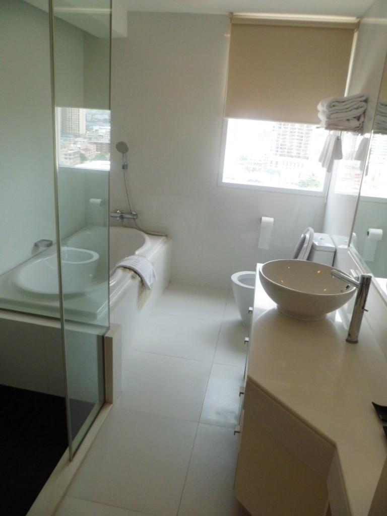 GM Serviced Apartment | 3 bedroom for rent near Phrom Phong (SUP-386)