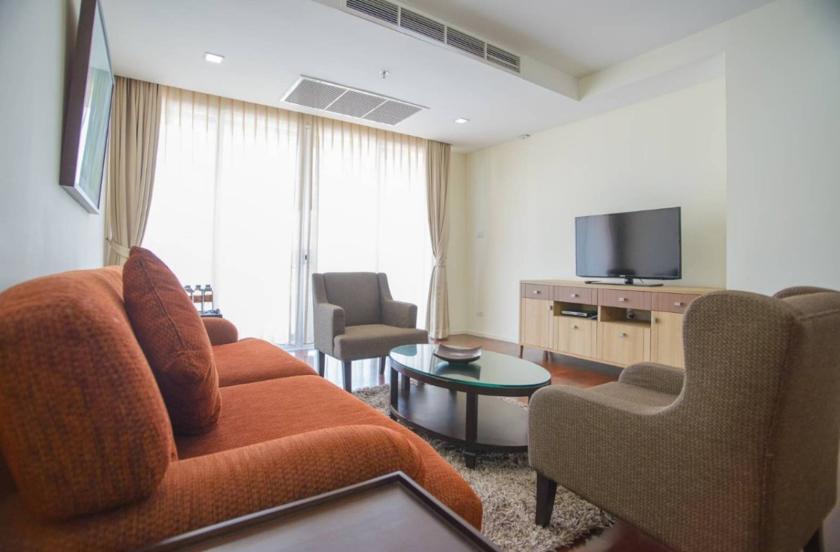 GM Service aparrtment | 2 bedroom serviced apartment near BTS Phrom Phong (Emporium Shopping Mall) | SUP-391