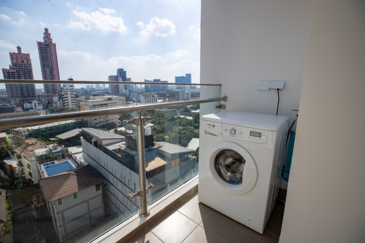 GM Service aparrtment | 2 bedroom serviced apartment near BTS Phrom Phong (Emporium Shopping Mall) | SUP-391