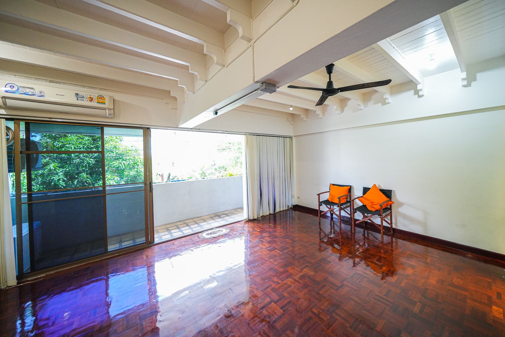 [AR-22] Townhouse for Rent near BTS Sanam Pao (ทาวน์เฮ้าส์ให้เช่า ใกล้ BTS สนามเป้า) : ทาวน์เฮ้าส์ให้เช่า เลี้ยงสัตว์ได้ 3 ห้องนอน ใกล้สนามเป้า บ้านสวย น่าอยู่มาก