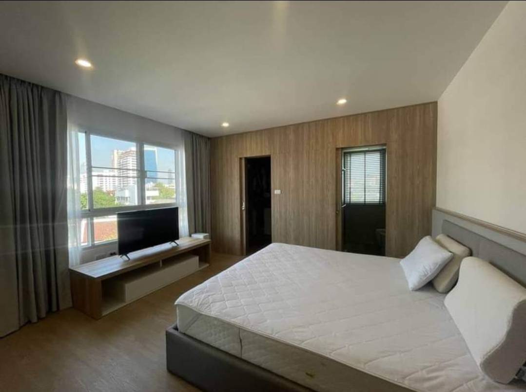 [CHC-256] Baan Siri Sathorn Yenakard Condominium (บ้านสิริ สาทร เย็นอากาศ คอนโดมิเนียม) : ขายคอนโดมิเนียม 3 ห้องนอน ใกล้ช่องนนทรี ห้องสวย น่าลงทุน