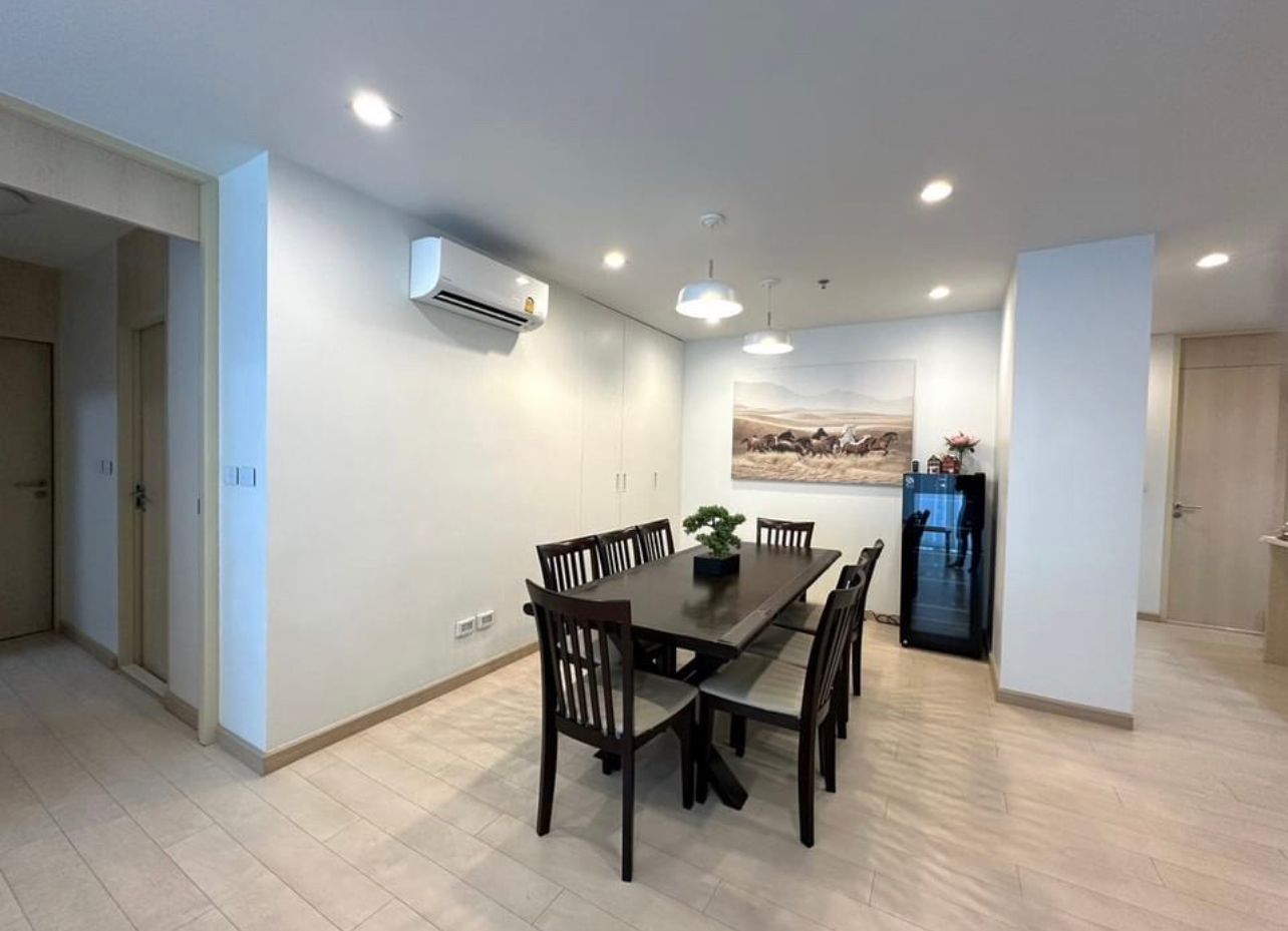 [CHC-290] Silom Suite Condominium (สีลม สวีท คอนโดมิเนียม) : คอนโดมิเนียมให้เช่า 3 ห้องนอน ใกล้เซนต์หลุยส์ นัดชมได้เลยวันนี้