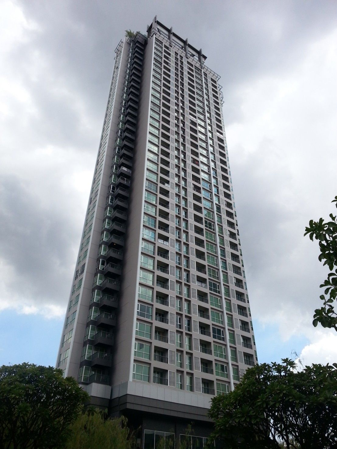 [CHC-302] Rhythm Sathorn (ริธึ่ม สาทร) : คอนโดมิเนียมให้เช่า 1 ห้องนอน ใกล้สะพานตากสิน นัดชมได้เลยวันนี้