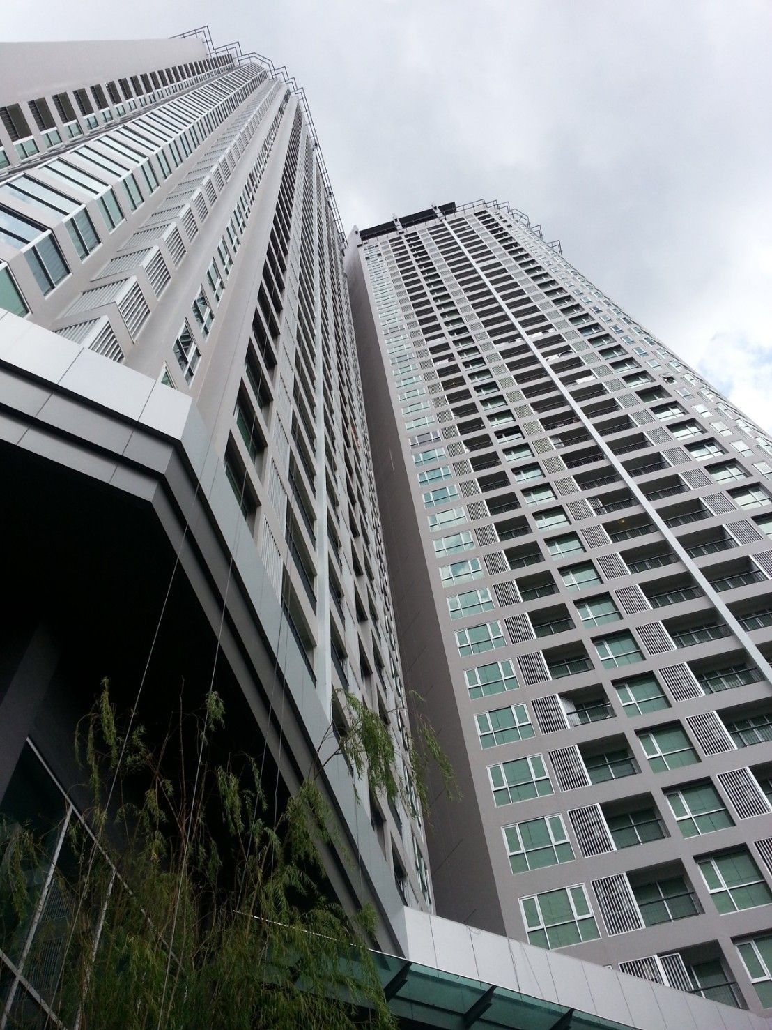 [CHC-302] Rhythm Sathorn (ริธึ่ม สาทร) : ขายคอนโดมิเนียม 1 ห้องนอน ใกล้สะพานตากสิน ห้องสวย น่าลงทุน