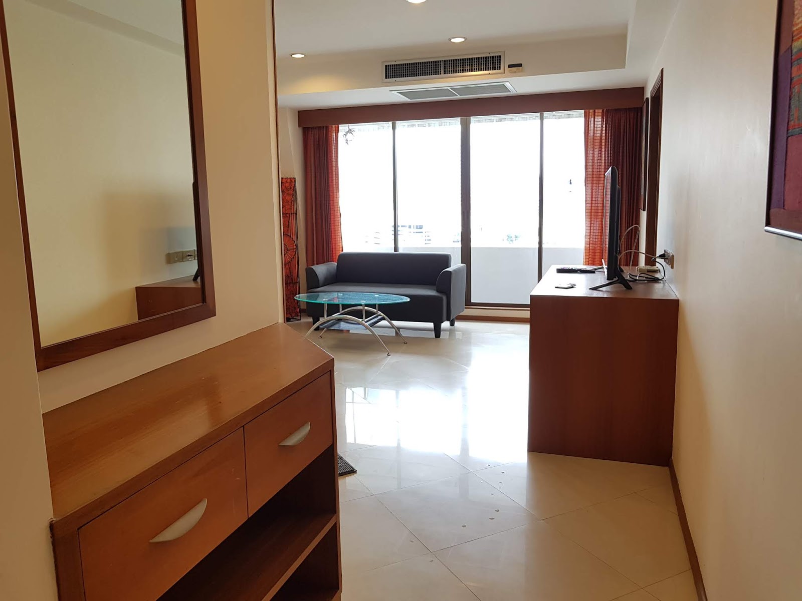 [CHC-74] Diamond Tower Condominium (ไดมอนด์ ทาวเวอร์ คอนโดมิเนียม) : ขายคอนโดมิเนียม 3 ห้องนอน ใกล้ช่องนนทรี/สาทร คอนโดทำเลที่ใช่