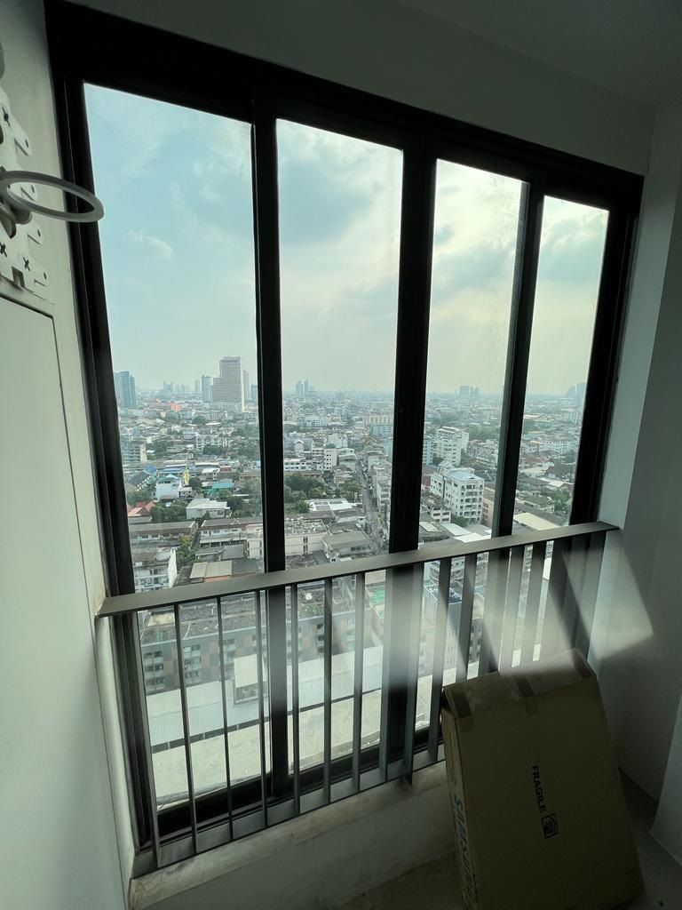 [CHK-16] Ideo Mobi Sathorn (ไอดีโอ โมบิ สาทร) : ขายคอนโดมิเนียม 1 ห้องนอน ใกล้กรุงธนบุรี พร้อมเข้าอยู่ทันที นัดดูห้องได้เลย