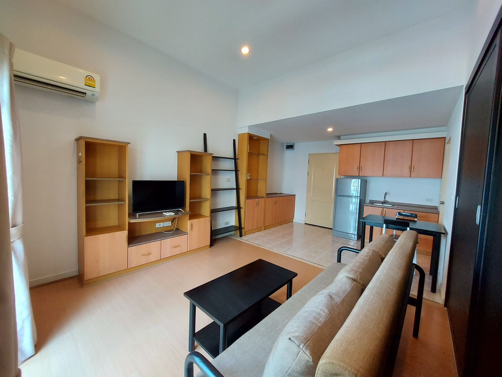 [SI-57] Silom Terrace Condominium (สีลม เทอเรส คอนโดมิเนียม) : คอนโดมิเนียมให้เช่า 1 ห้องนอน ใกล้ศาลาแดง คอนโดให้เช่า ติดต่อเราเลย!