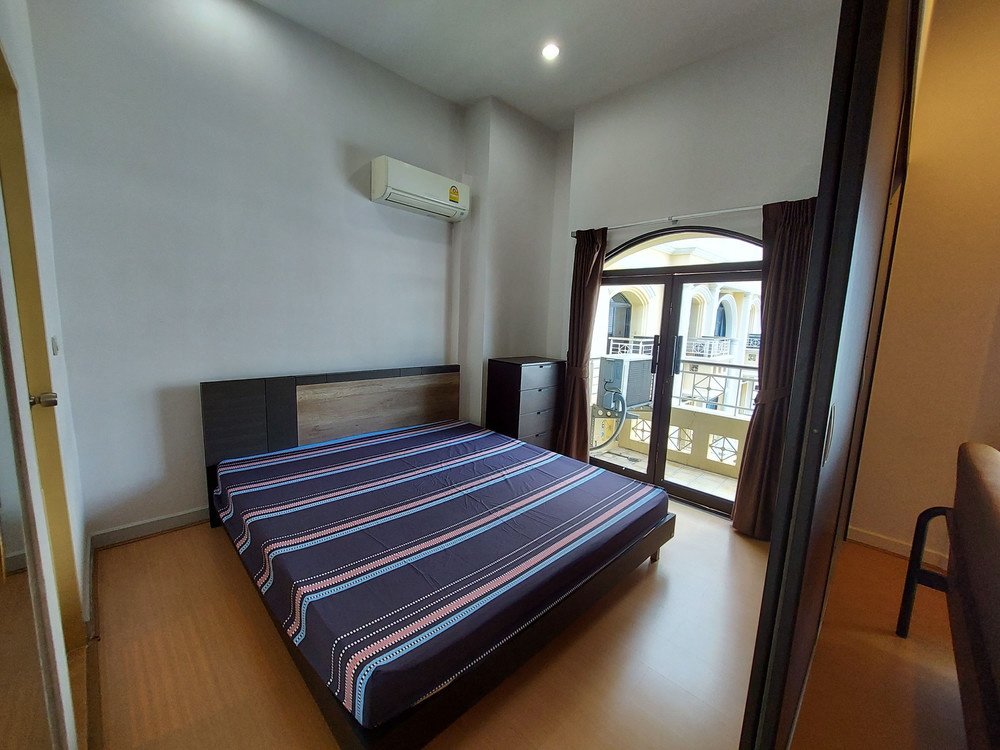 [SI-57] Silom Terrace Condominium (สีลม เทอเรส คอนโดมิเนียม) : คอนโดมิเนียมให้เช่า 1 ห้องนอน ใกล้ศาลาแดง คอนโดให้เช่า ติดต่อเราเลย!