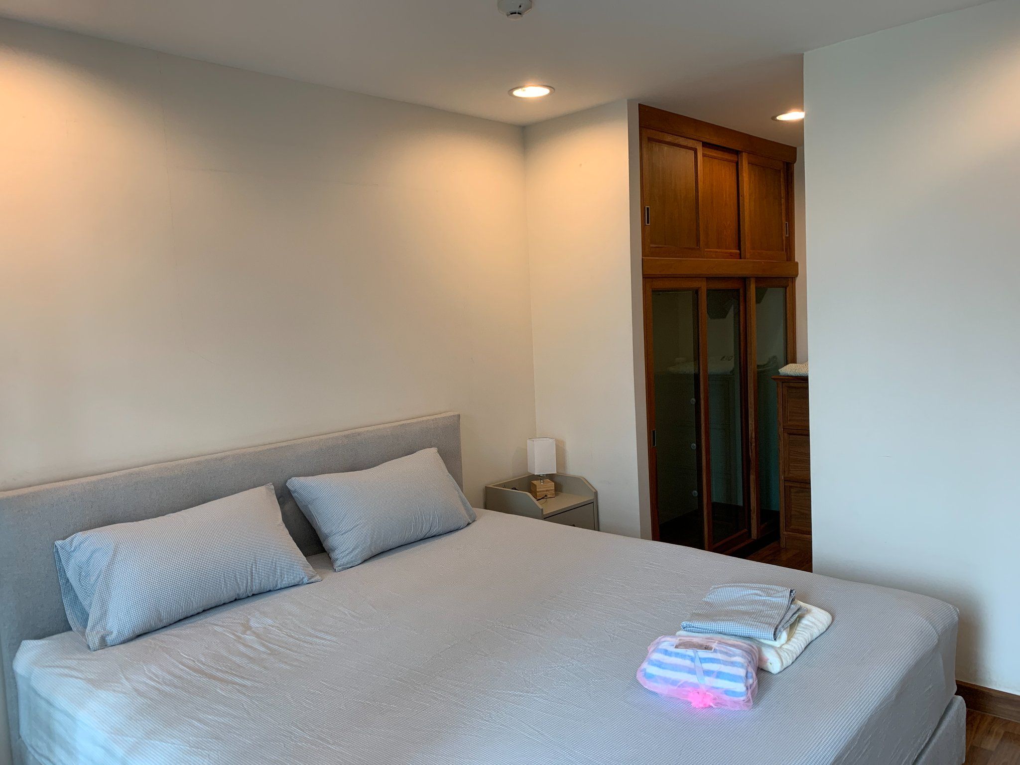 [SUE-104] Zenith Place Sukhumvit 42 Condominium (ซีนิธ เพลส สุขุมวิท 42 คอนโดมิเนียม) : คอนโดมิเนียมให้เช่า 1 ห้องนอน ใกล้เอกมัย คอนโดอยู่สบาย