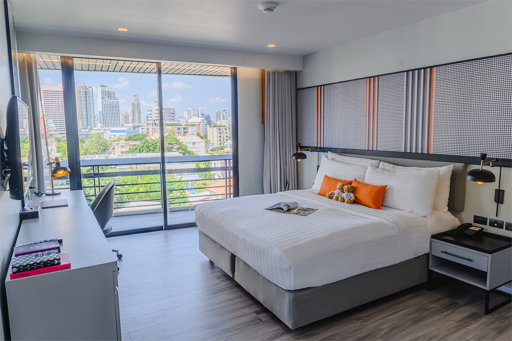 [SUE-63] Residence Sukhumvit 65 (เรสซิเดนท์ สุขุมวิท 65) : คอนโดมิเนียมให้เช่า 3 ห้องนอน ใกล้เอกมัย ห้องเช่า ทำเลดี พร้อมเข้าอยู่ ด่วน!