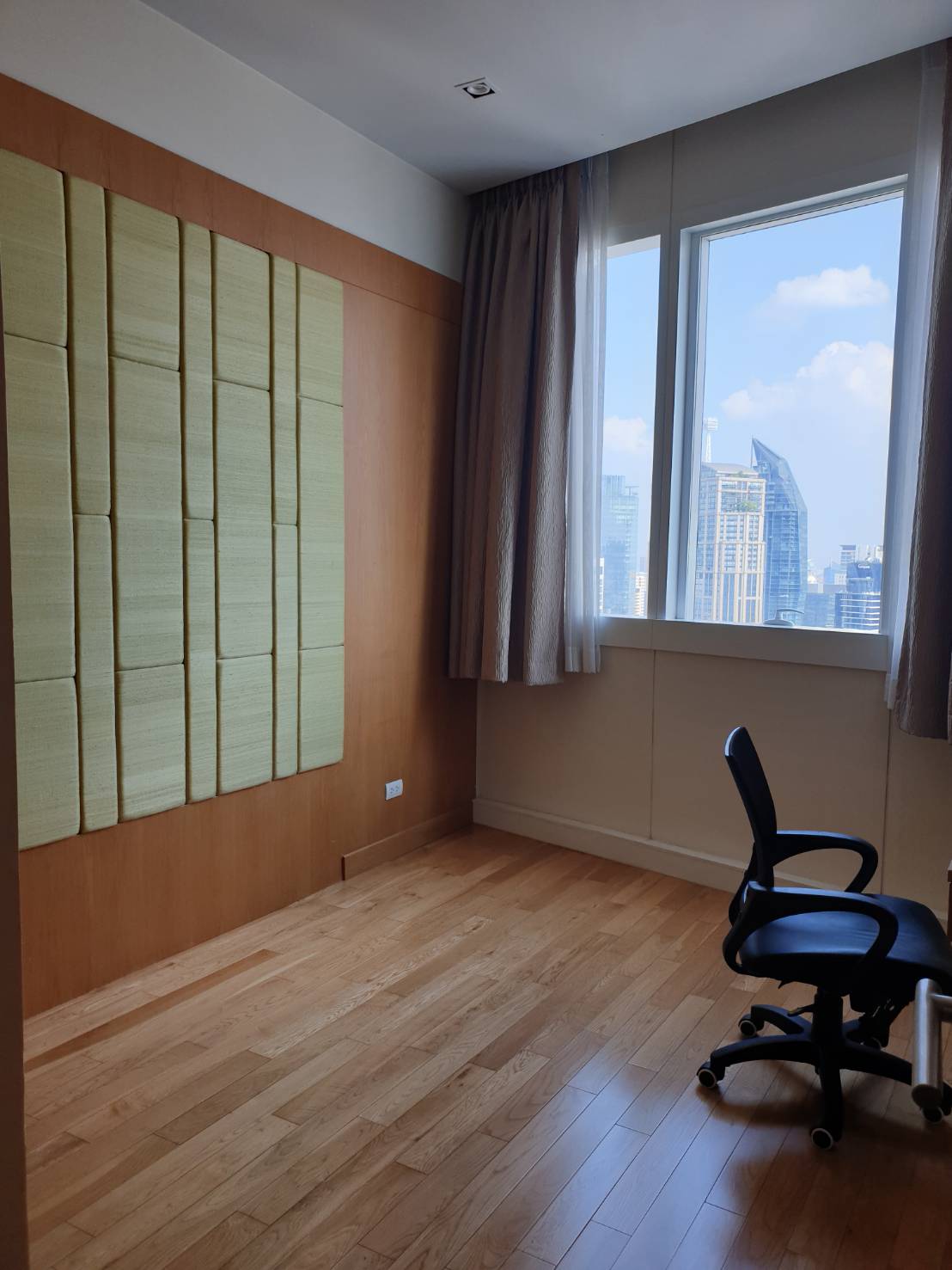 [SUP-14] Millennium Residence @ Sukhumvit Condominium (มิลเลนเนียม เรสซิเด้นส์ แอท สุขุมวิท คอนโดมิเนียม) : คอนโดมิเนียมให้เช่า 3 ห้องนอน ใกล้พร้อมพงษ์ คอนโดให้เช่า ติดต่อขอชมห้องวันนี้