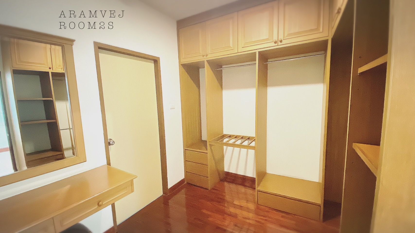 [SUP-148] Aramvej Apartment (อร่ามเวศน์ อพาร์ทเม้นท์) : คอนโดมิเนียมให้เช่า 3 ห้องนอน ใกล้พร้อมพงษ์ คอนโดพร้อมเข้าอยู่