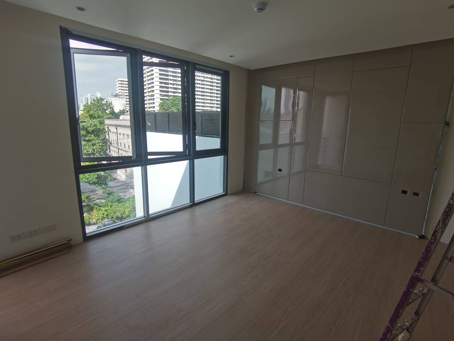 [SUP-152] House for Rent near BTS Phrom Phong (บ้านให้เช่า แถว BTS พร้อมพงษ์) : บ้านให้เช่า เลี้ยงสัตว์ได้ 5 ห้องนอน ใกล้พร้อมพงษ์ บ้านสวย น่าอยู่มาก