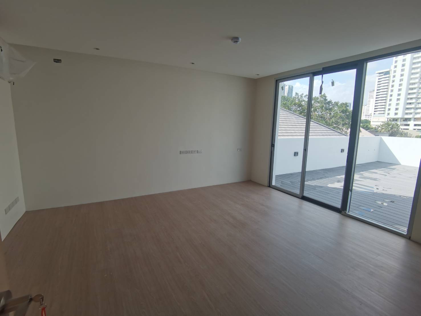 [SUP-152] House for Rent near BTS Phrom Phong (บ้านให้เช่า แถว BTS พร้อมพงษ์) : บ้านให้เช่า เลี้ยงสัตว์ได้ 5 ห้องนอน ใกล้พร้อมพงษ์ บ้านสวย น่าอยู่มาก