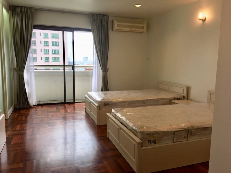 [SUP-221] Baan Suanpetch Condominium (บ้านสวนเพชร คอนโดมิเนียม) : คอนโดมิเนียมให้เช่า 2 ห้องนอน ใกล้พร้อมพงษ์ คอนโดให้เช่า ติดต่อเราเลย!