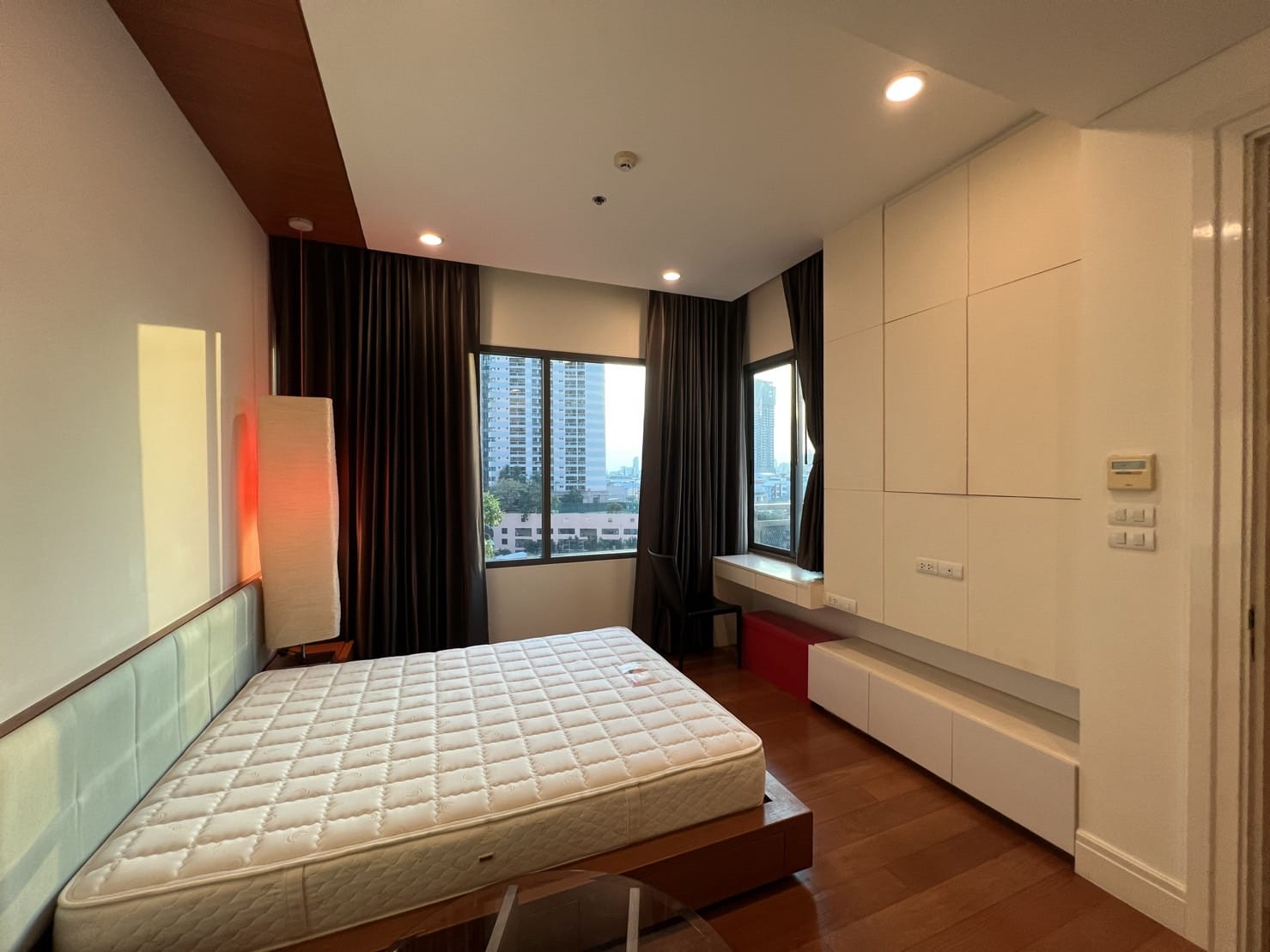 [SUP-77] Bright Sukhumvit 24 Condominium (ไบร์ท สุขุมวิท 24 คอนโดมิเนียม) : คอนโดมิเนียมให้เช่า 2 ห้องนอน ใกล้พร้อมพงษ์ พร้อมเข้าอยู่ทันที นัดดูห้องได้เลย