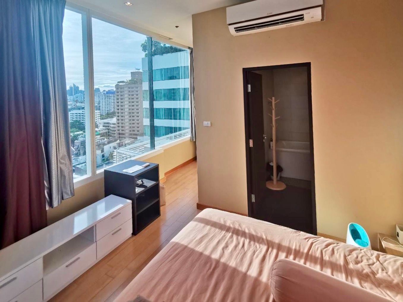 [SUT-142] Eight Thonglor Residence Condominium (เอท ทองหล่อ เรสซิเดนส์ซ คอนโดมิเนียม) : คอนโดมิเนียมให้เช่า 1 ห้องนอน ใกล้ทองหล่อ คอนโดให้เช่า ติดต่อขอชมห้องวันนี้