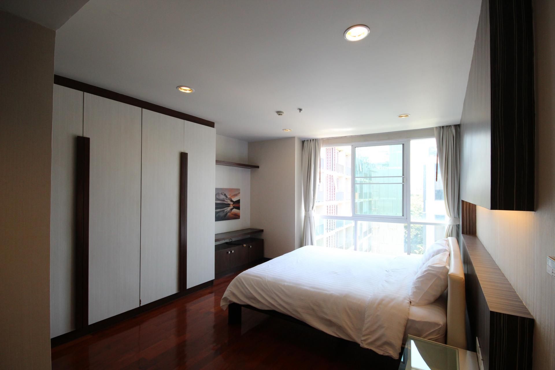 [SUT-243] Richmond Hills Residence Thonglor 25 (ริชมอนด์ ฮิลส์ เรสซิเด้นซ์ ทองหล่อ 25) : คอนโดมิเนียมให้เช่า เลี้ยงสัตว์ได้ 2 ห้องนอน ใกล้ทองหล่อ คอนโดดี ทำเลได้ ส่วนกลางจัดเต็ม