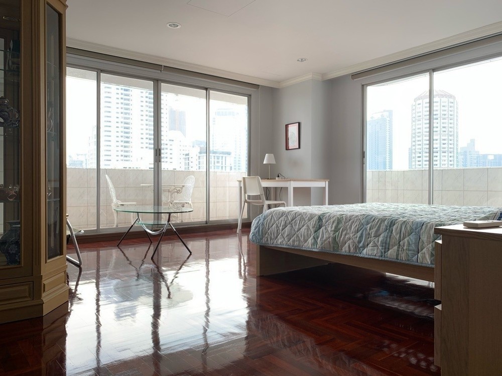 [SUT-41] Regent on The Park 2 (Sukhumvit 61) Condominium (รีเจ้นท์ ออน เดอะ พาร์ค2 (สุขุมวิท 61) คอนโดมิเนียม) : คอนโดมิเนียมให้เช่า 3 ห้องนอน ใกล้ทองหล่อ พร้อมเข้าอยู่ทันที นัดดูห้องได้เลย