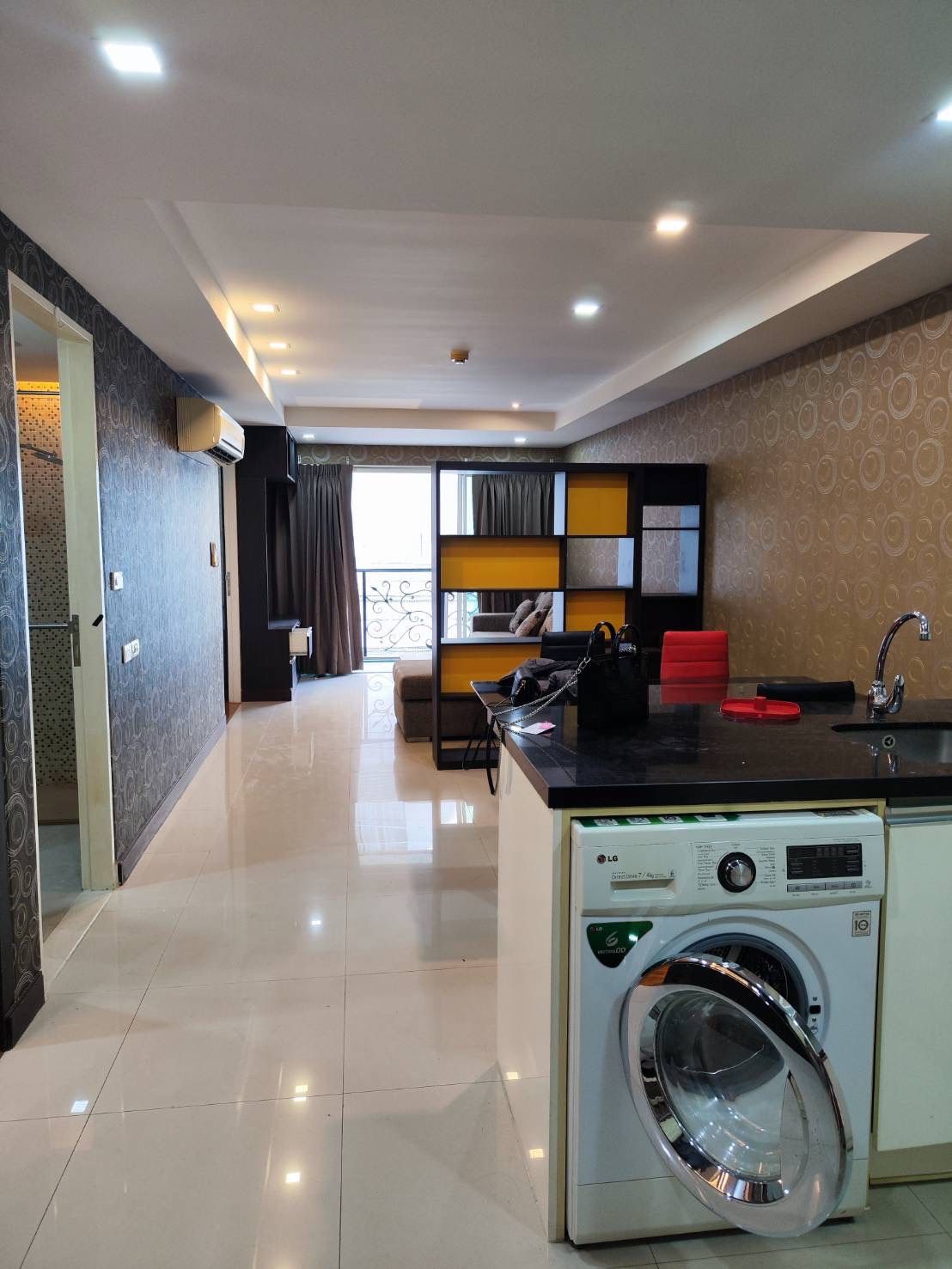 [SUE-174] Le nice Ekamai Condominium (เลอ นีซ เอกมัย คอนโดมิเนียม) : ขายคอนโดมิเนียม 2 ห้องนอน ใกล้เอกมัย ห้องสวย น่าลงทุน