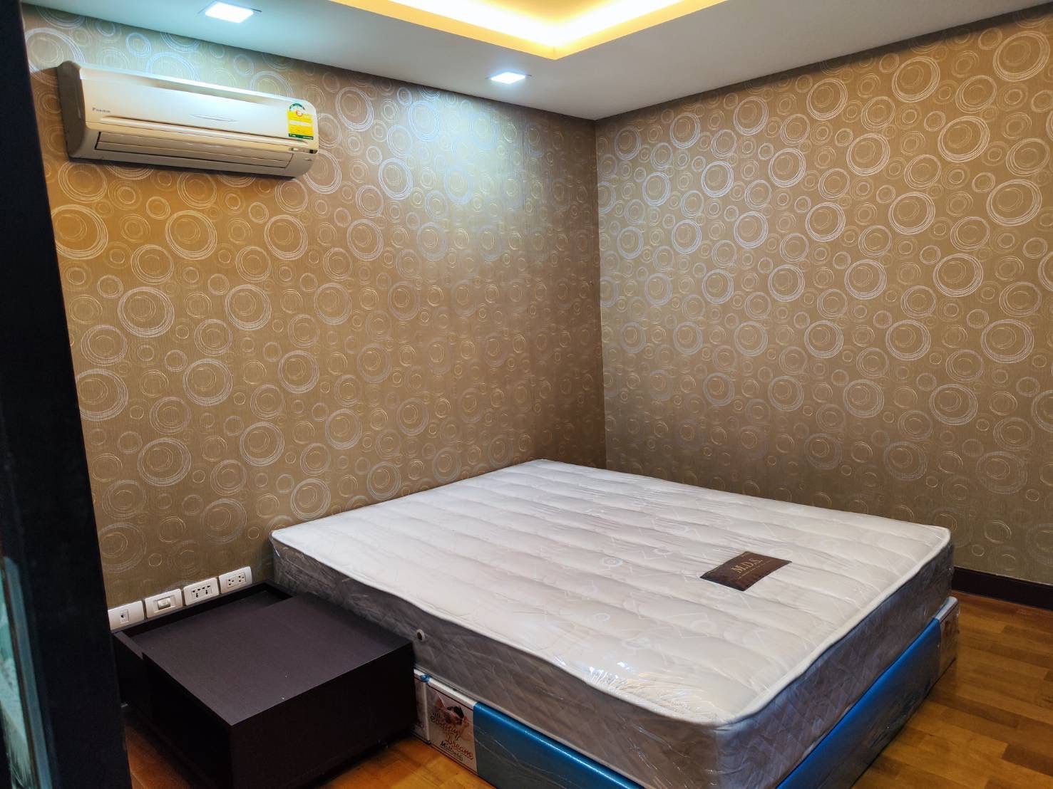 [SUE-174] Le nice Ekamai Condominium (เลอ นีซ เอกมัย คอนโดมิเนียม) : ขายคอนโดมิเนียม 2 ห้องนอน ใกล้เอกมัย ห้องสวย น่าลงทุน