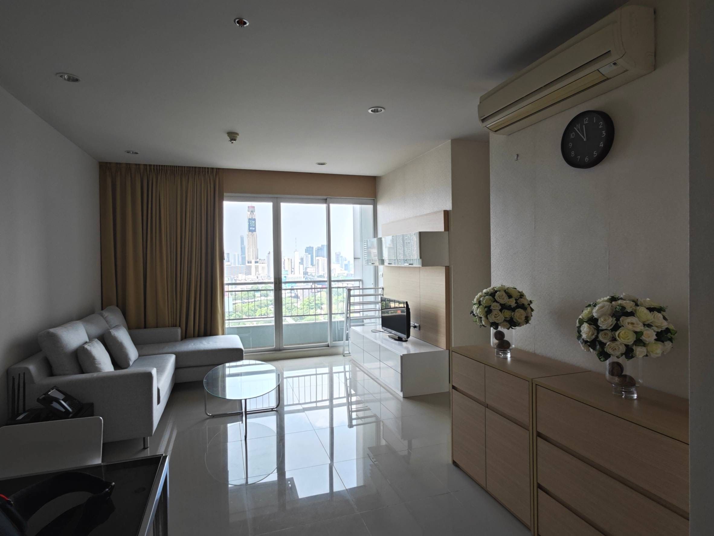 [RA-116] Circle Condominium (เซอร์เคิล คอนโดมิเนียม) : คอนโดมิเนียมให้เช่า 2 ห้องนอน ใกล้มักกะสัน ห้องเช่า ทำเลดี พร้อมเข้าอยู่ ด่วน!