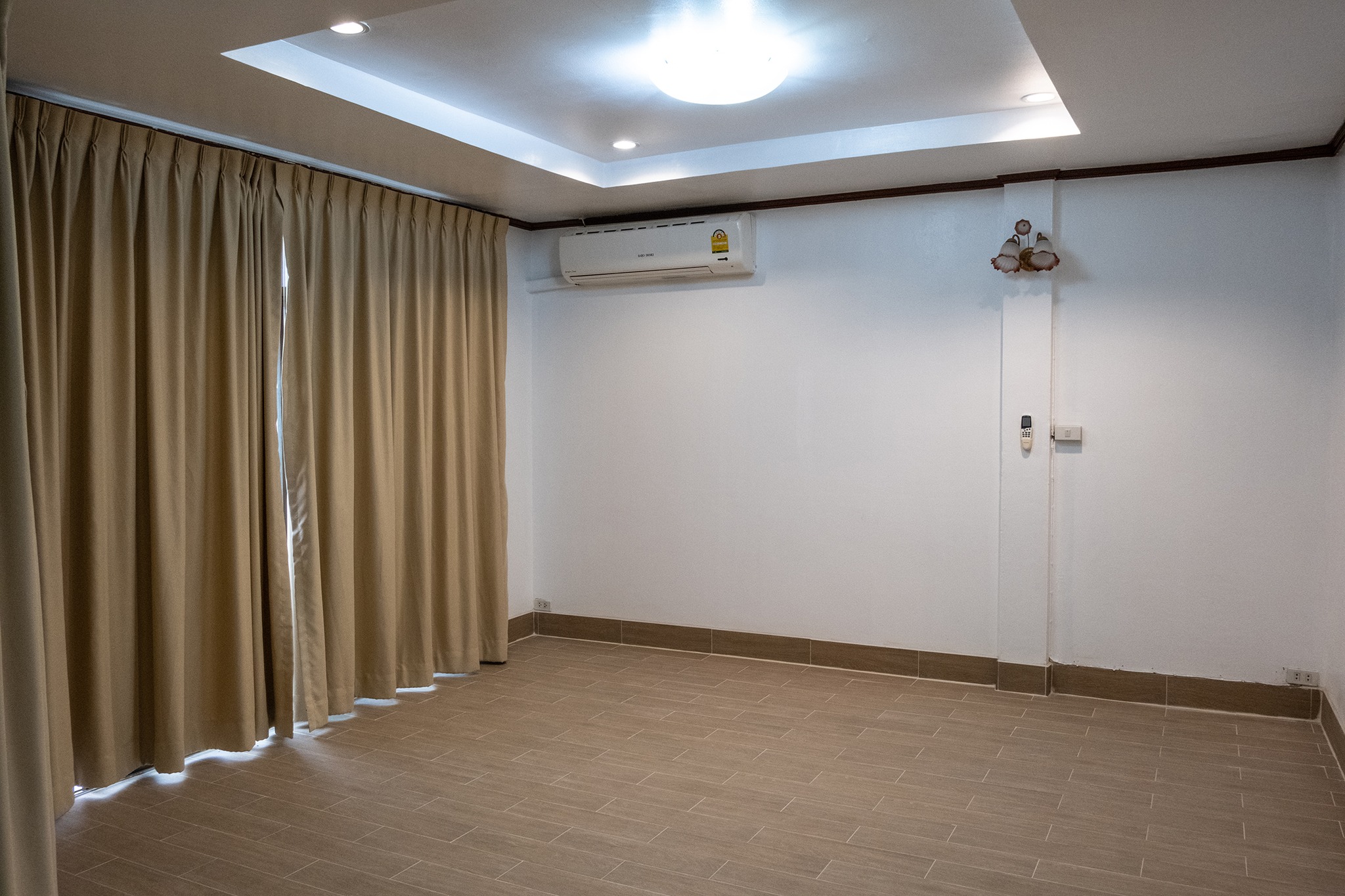 [ON-300] Townhouse for Rent near Phra Khanong (ทาวน์เฮ้าส์ให้เช่า ใกล้ พระโขนง) : ทาวน์เฮ้าส์ให้เช่า 3 ห้องนอน ใกล้พระโขนง บ้านสวย น่าอยู่มาก