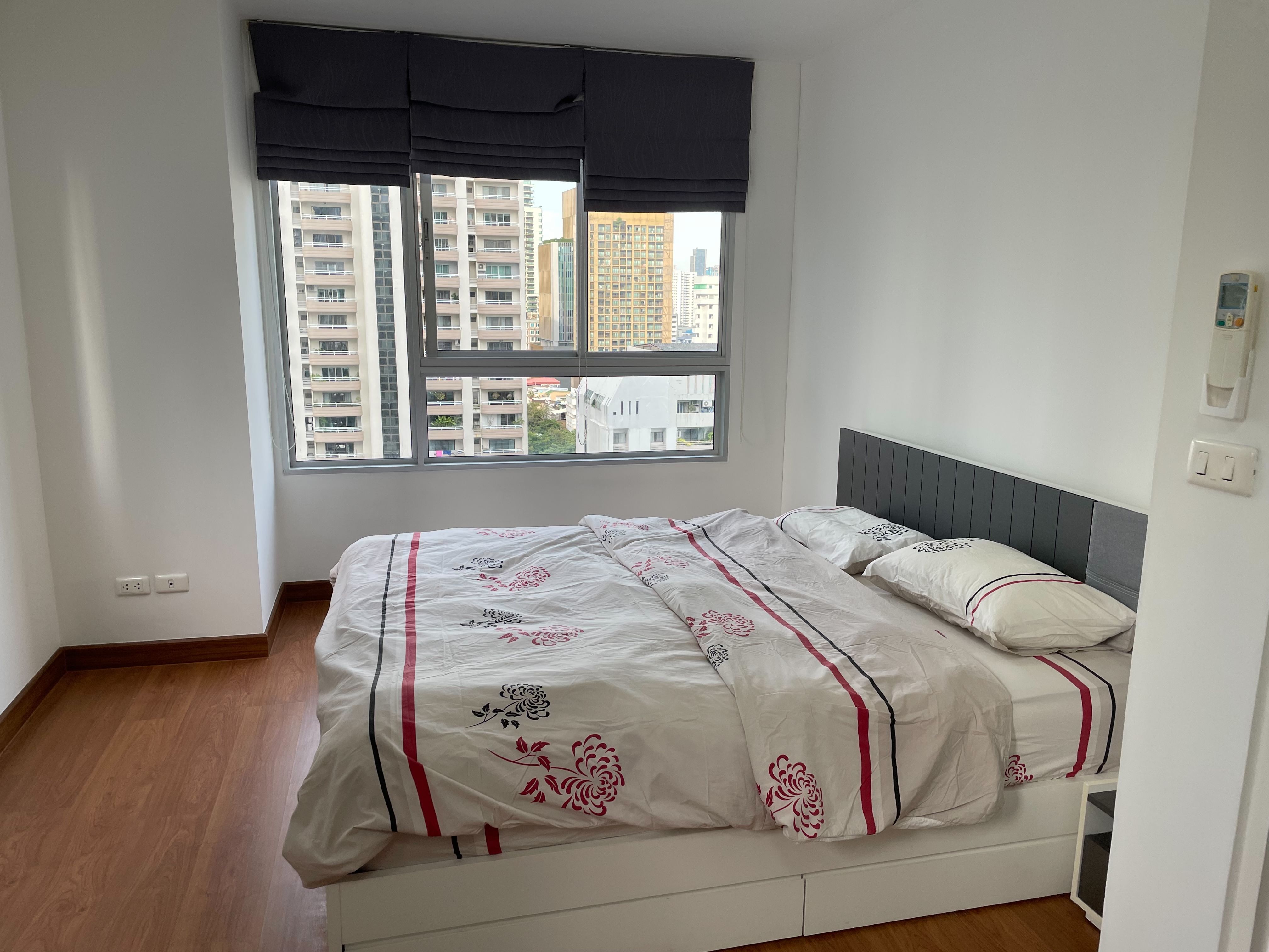 [SUP-264] Condo One X Sukhumvit 26 (คอนโดวัน เอ็กซ์ สุขุมวิท 26) : คอนโดมิเนียมให้เช่า 1 ห้องนอน ใกล้พร้อมพงษ์ คอนโดให้เช่า ติดต่อเราเลย!