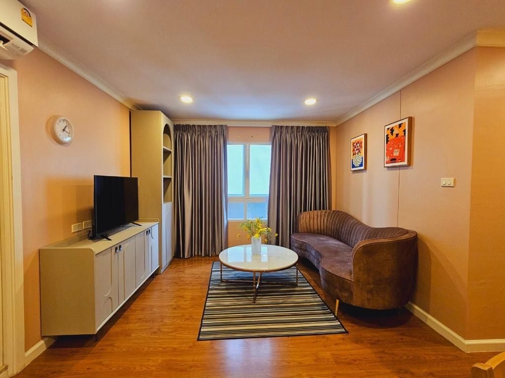 [SUP-288] Lumpini Suite Sukhumvit 41 (ลุมพินี สวีท สุขุมวิท 41) : คอนโดมิเนียมให้เช่า 2 ห้องนอน ใกล้พร้อมพงษ์ นัดชมได้เลยวันนี้