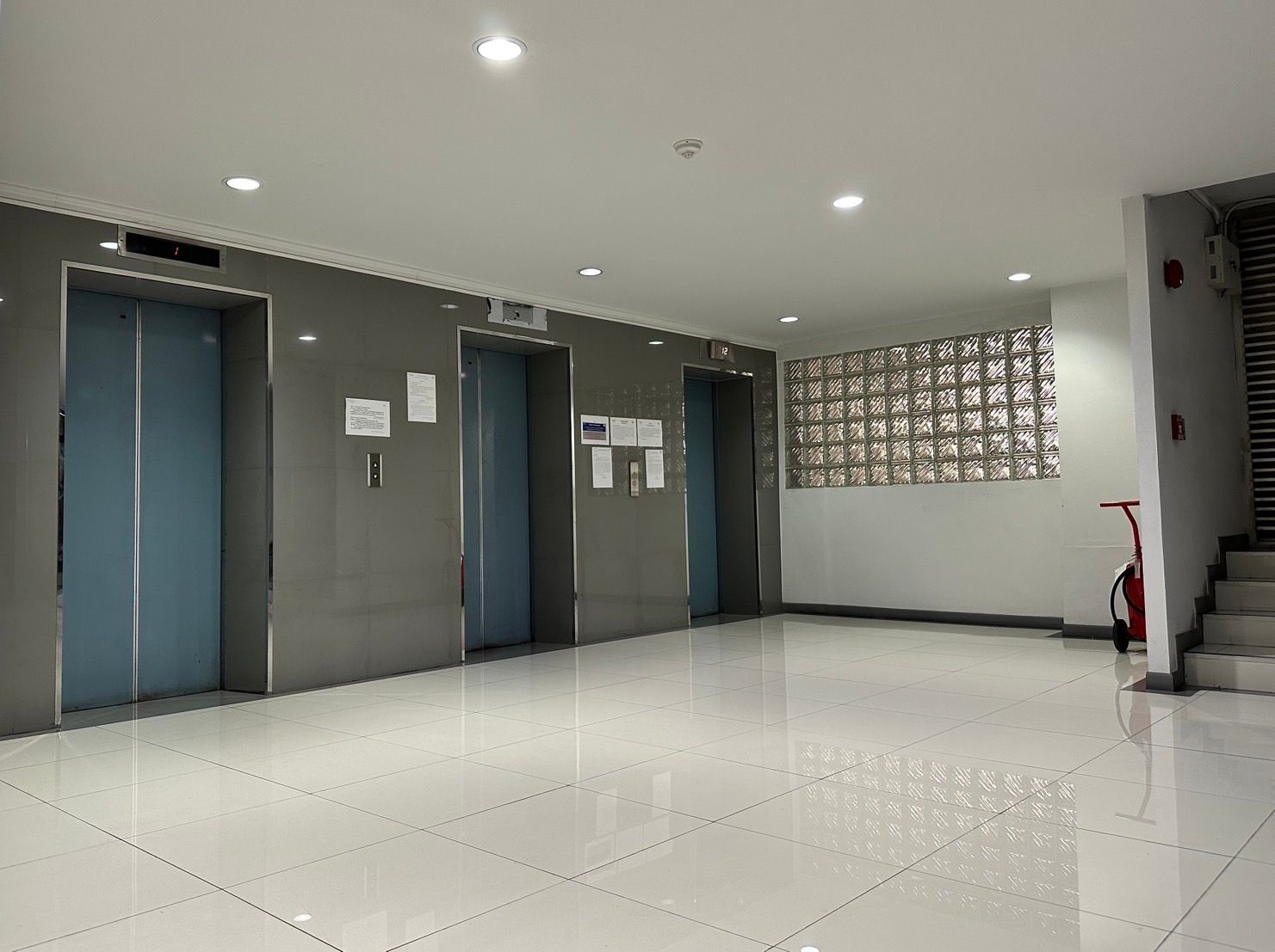 [KT-55] Office/Commercial Space for Rent near Queen Sirikit (สำนักงาน/พื้นที่ให้เช่า ใกล้ ศูนย์ประชุมแห่งชาติสิริกิติ์) : พื้นที่สำนักงานให้เช่า Studio ห้องนอน ใกล้ศูนย์ประชุมแห่งชาติสิริกิติ์ พร้อมให้เช่า