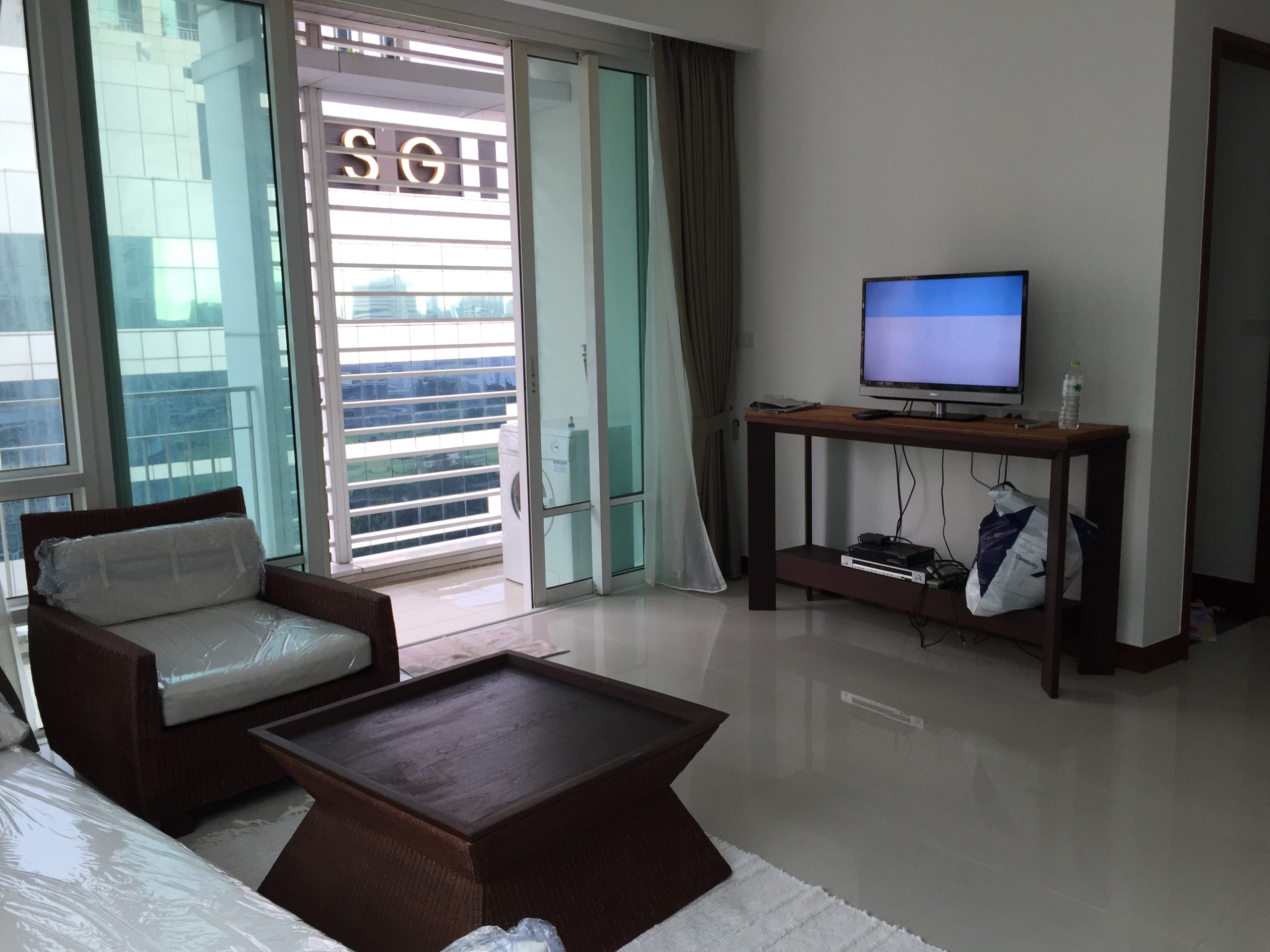 [PL-400] Baan Rajprasong Condominium (บ้านราชประสงค์ คอนโดมิเนียม) : คอนโดมิเนียมให้เช่า 2 ห้องนอน ใกล้ราชดำริ พร้อมเข้าอยู่ทันที นัดดูห้องได้เลย