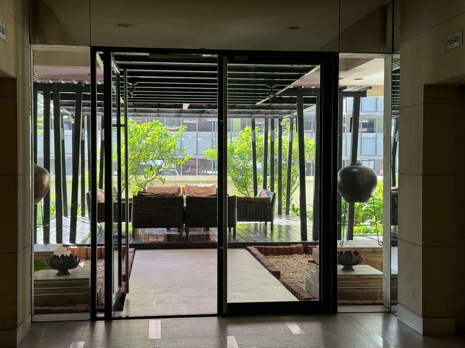 [SI-174] Sathorn Gardens (สาธร การ์เด้นส์) : คอนโดมิเนียมให้เช่า 3 ห้องนอน ใกล้ศาลาแดง คอนโดอยู่สบาย