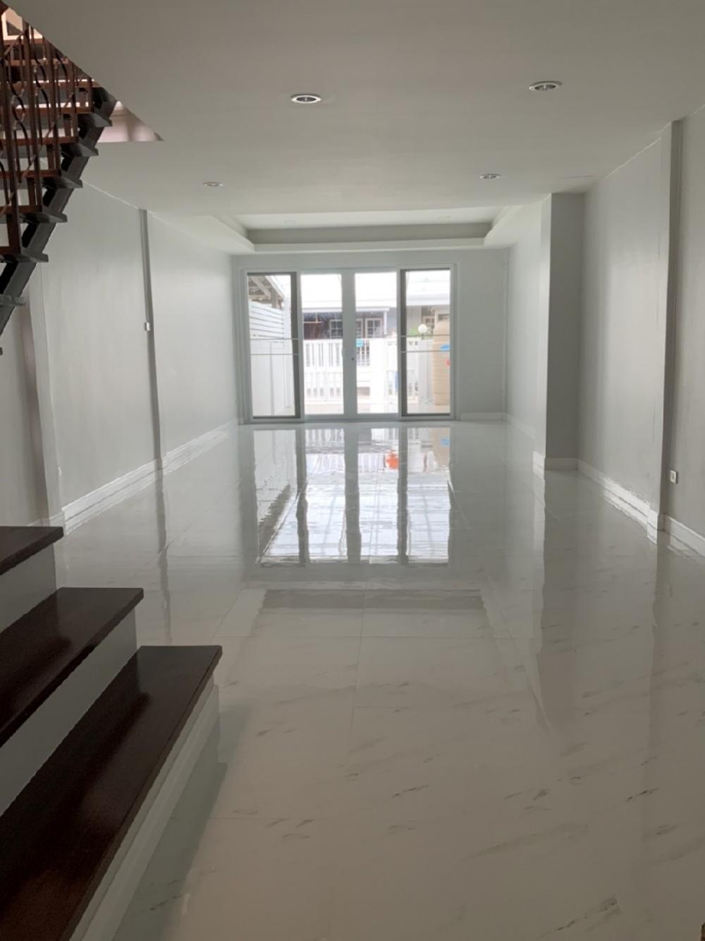 [JJ-48] Townhouse for Sale near Saphan Khwai (ขายทาวน์เฮ้าส์ ใกล้ สะพานควาย) : ขายทาวน์เฮ้าส์ 2 ห้องนอน ใกล้สะพานควาย ขายบ้าน พร้อมเข้าอยู่ ด่วน!