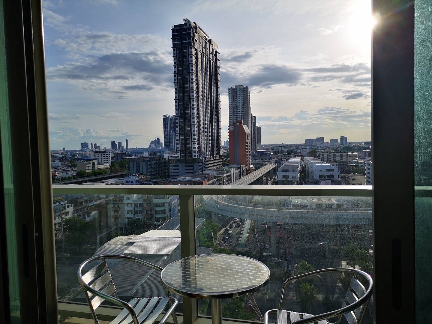 [CHC-417] The River Condominium (เดอะ ริเวอร์ คอนโดมิเนียม) : คอนโดมิเนียมให้เช่า 1 ห้องนอน ใกล้สะพานตากสิน ห้องนี้ดี อยู่แล้วรวย