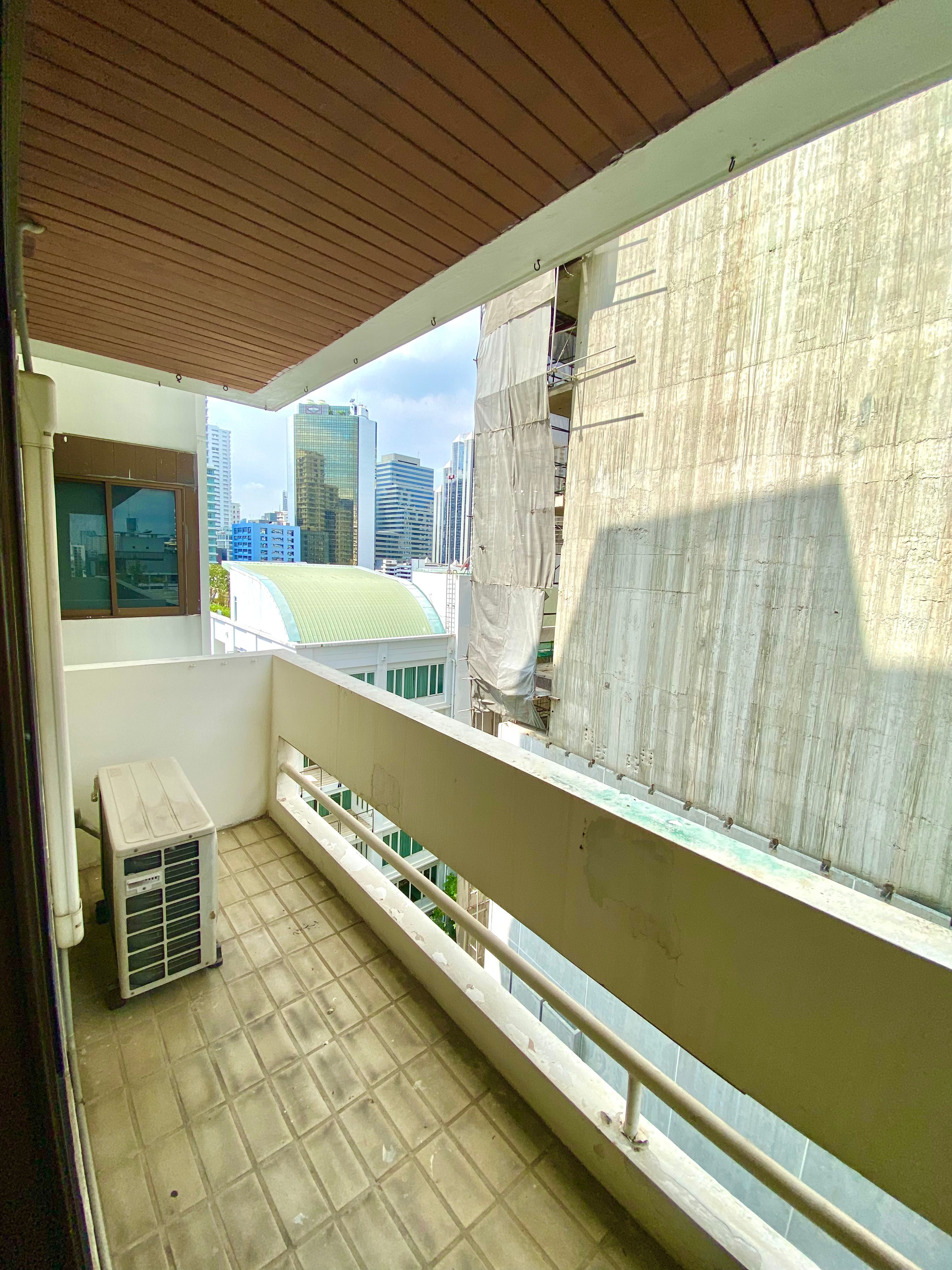 [SUA-299] Sukhumvit House Condominium (สุขุมวิท เฮ้าส์ คอนโดมิเนียม) : คอนโดมิเนียมให้เช่า 2 ห้องนอน ใกล้สุขุมวิท คอนโดให้เช่า ติดต่อเพื่อขอชมห้องได้ วันนี้