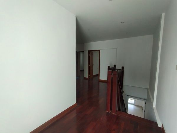 [HU-81] Townhouse for Sale near Thailand Cultural Centre (ขายทาวน์เฮ้าส์ ใกล้ ศูนย์วัฒนธรรมแห่งประเทศไทย) : ขายทาวน์เฮ้าส์ 3 ห้องนอน ใกล้ศูนย์วัฒนธรรมแห่งประเทศไทย บ้านสวย น่าลงทุน