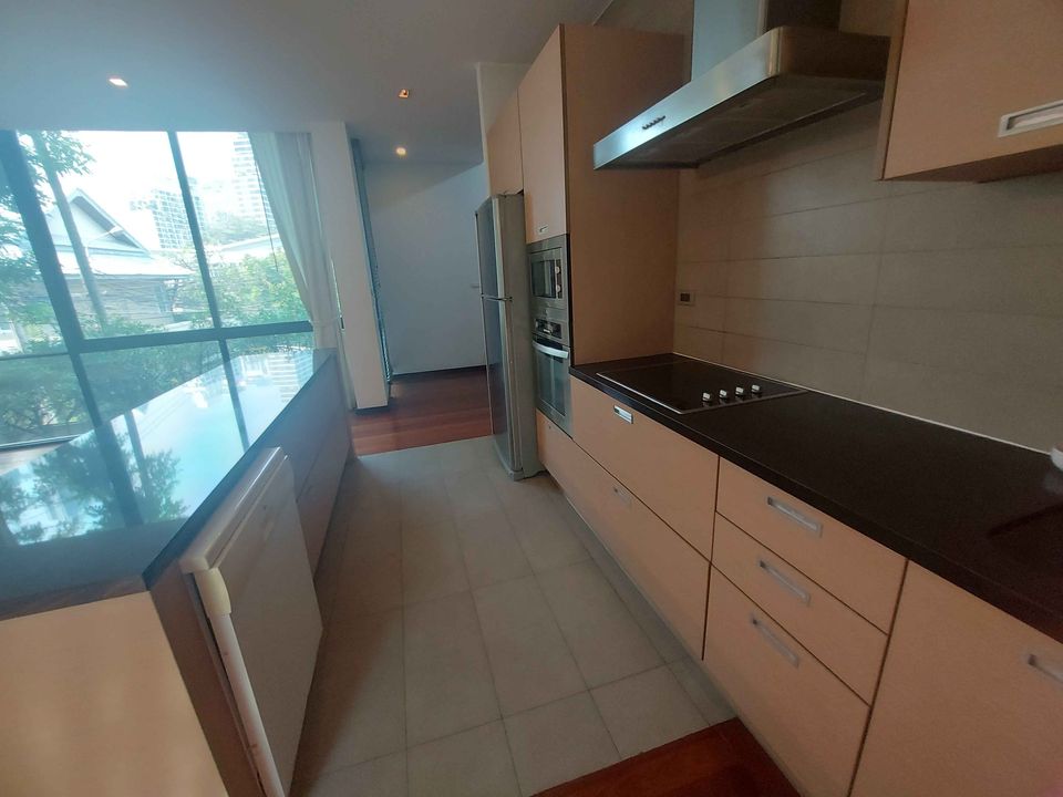 [SUT-375] House for Rent near Thong Lor (บ้านให้เช่า ใกล้ ทองหล่อ) : บ้านให้เช่า 4 ห้องนอน ใกล้ทองหล่อ บ้านสวย ทำเลดี