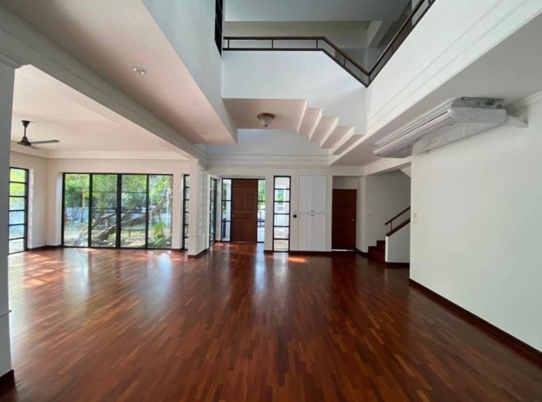 [SUT-376] House for Rent near Thong Lor at Noble House Thonglor (บ้านให้เช่า ใกล้ ทองหล่อ โนเบิลเฮ้าส์) : บ้านให้เช่า 4 ห้องนอน ใกล้ทองหล่อ บ้านสวย น่าอยู่มาก