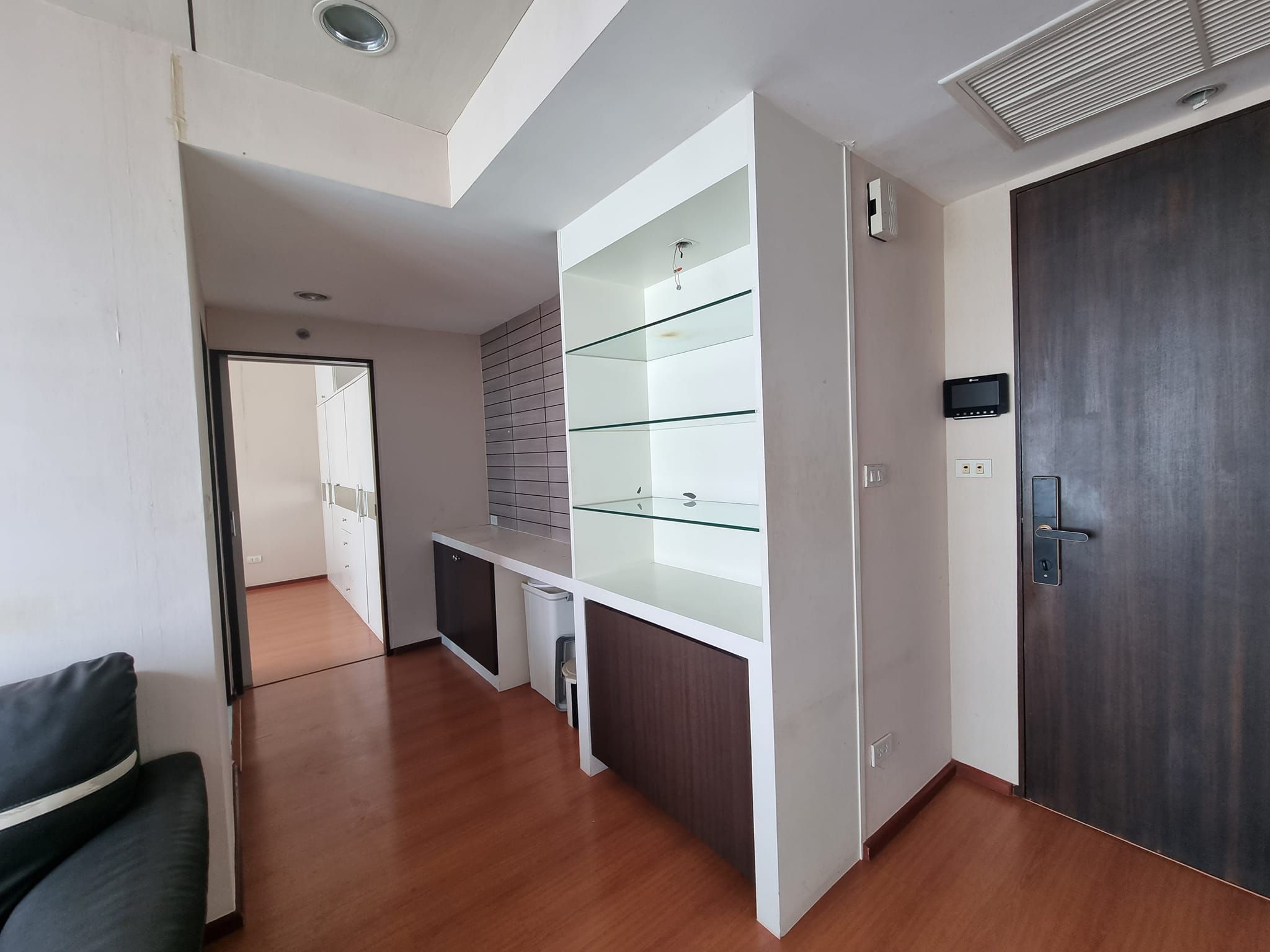 [SUT-467] The Alcove Thonglor 10 (ดิ แอลโคฟ ทองหล่อ 10) : ขายคอนโดมิเนียม 1 ห้องนอน ใกล้ทองหล่อ คอนโดสวย ส่วนกลางดี