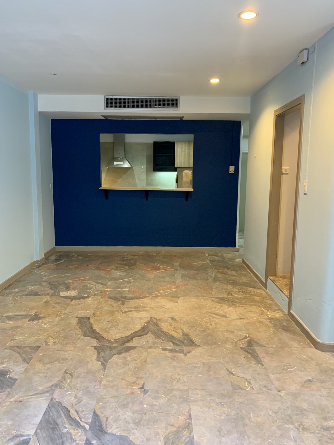 [SUT-511] Townhouse for Rent near Thong Lor (ทาวน์เฮ้าส์ให้เช่า ใกล้ ทองหล่อ) : ทาวน์เฮ้าส์ให้เช่า 3 ห้องนอน ใกล้ทองหล่อ บ้านนี้ดี อยู่แล้วรวย