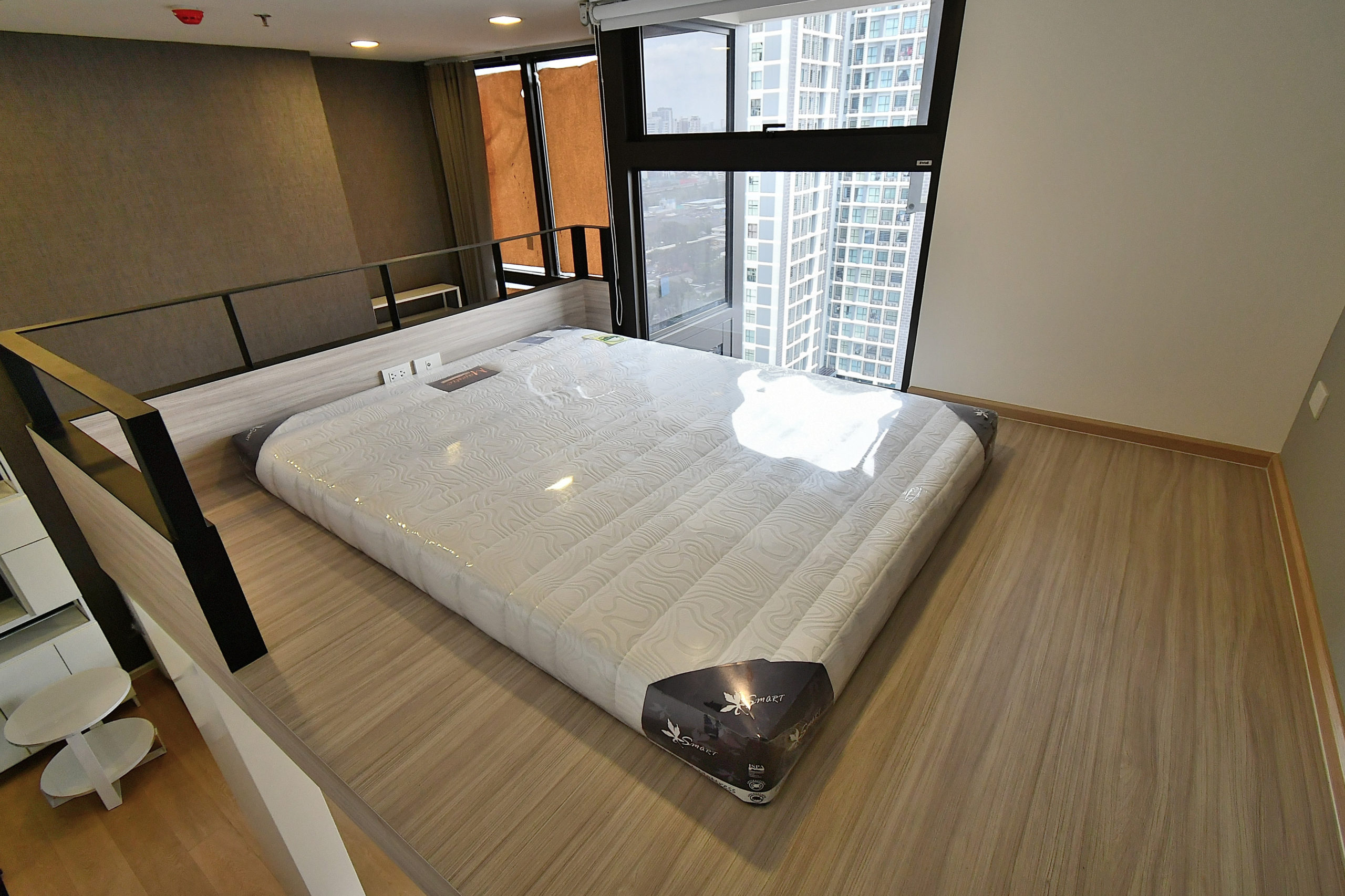 [RA-203] Chewathai Residence Asoke (ชีวาทัย เรสซิเดนท์ อโศก) : คอนโดมิเนียมให้เช่า 1 ห้องนอน ใกล้มักกะสัน ห้องสวย ราคาพิเศษ