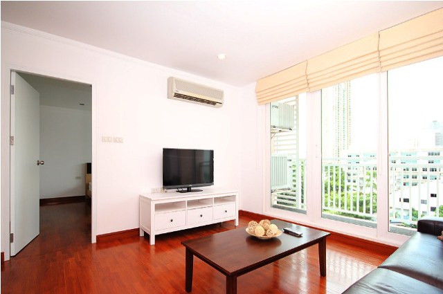 [RA-210] Baan Siri Sukhumvit 13 Condominium (บ้านสิริสุขุมวิท 13 คอนโดมิเนียม) : คอนโดมิเนียมให้เช่า 1 ห้องนอน ใกล้เพชรบุรี คอนโดดี ทำเลได้ ส่วนกลางจัดเต็ม