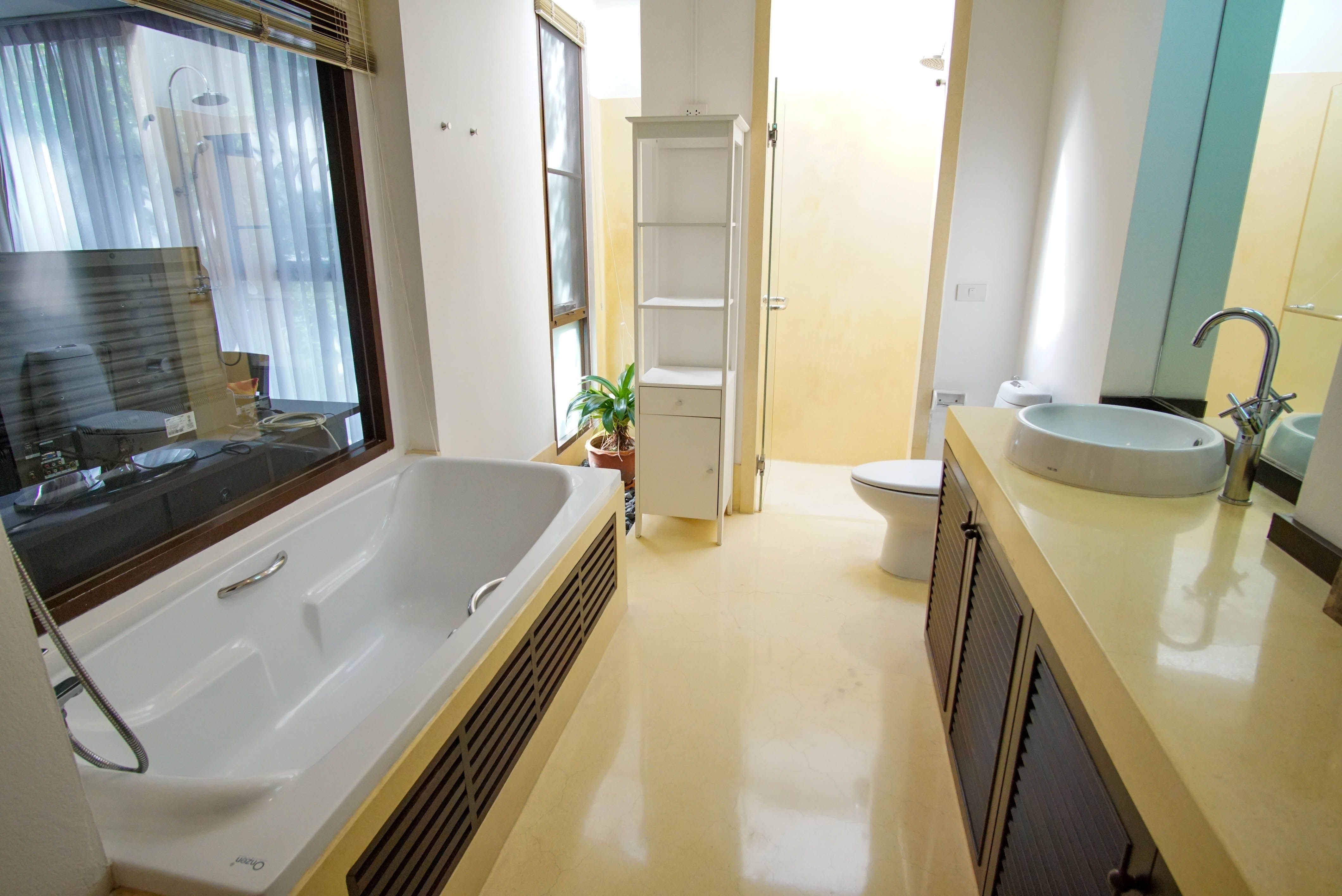 [SUP-380] Raintree Village Apartment (เรนทรี วิลเลจ อพาร์ทเม้นท์) : คอนโดมิเนียมให้เช่า 4 ห้องนอน ใกล้พร้อมพงษ์ คอนโดสวย ส่วนกลางดี