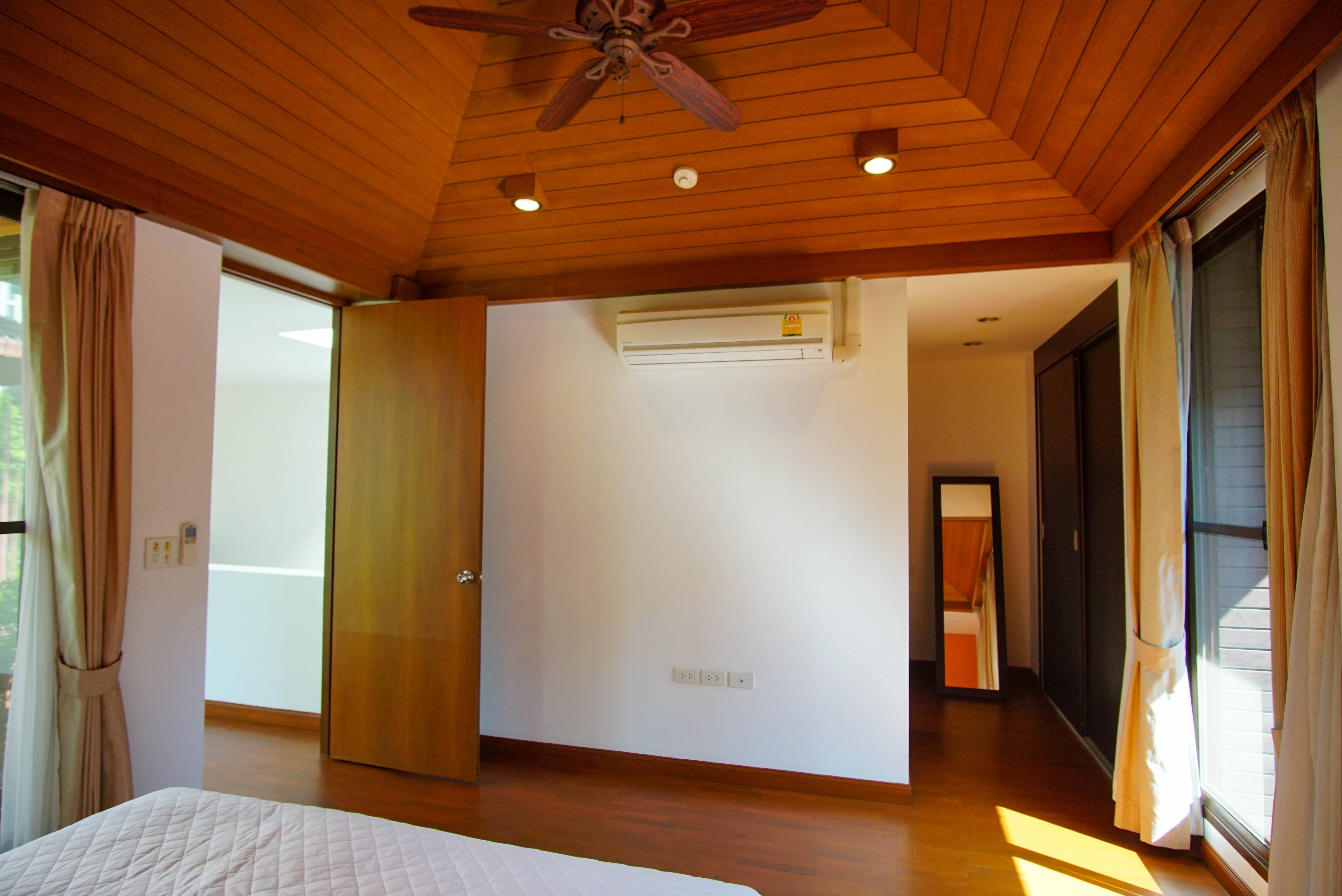 [SUP-380] Raintree Village Apartment (เรนทรี วิลเลจ อพาร์ทเม้นท์) : คอนโดมิเนียมให้เช่า 4 ห้องนอน ใกล้พร้อมพงษ์ คอนโดสวย ส่วนกลางดี