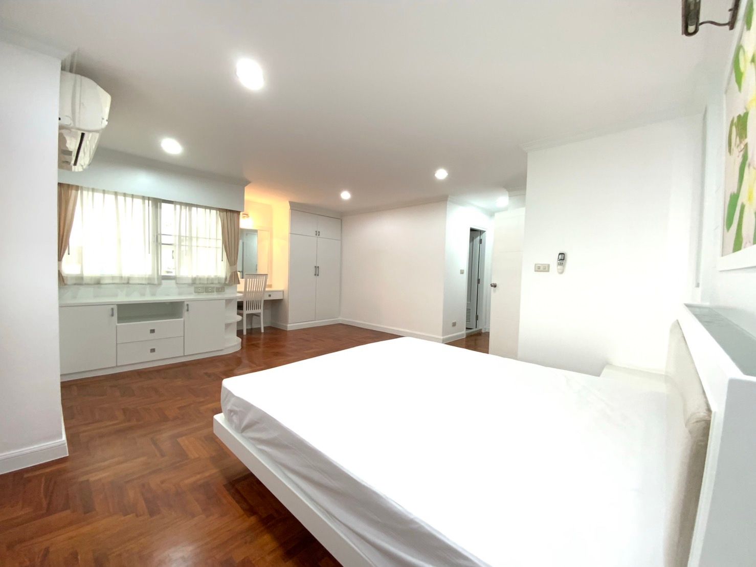 [SUP-381] Regent on The Park 3 Condominium (คอนโด รีเจนท์ ออน เดอะ พาร์ค 3) : คอนโดมิเนียมให้เช่า 3 ห้องนอน ใกล้พร้อมพงษ์ ห้องสวย ราคาพิเศษ