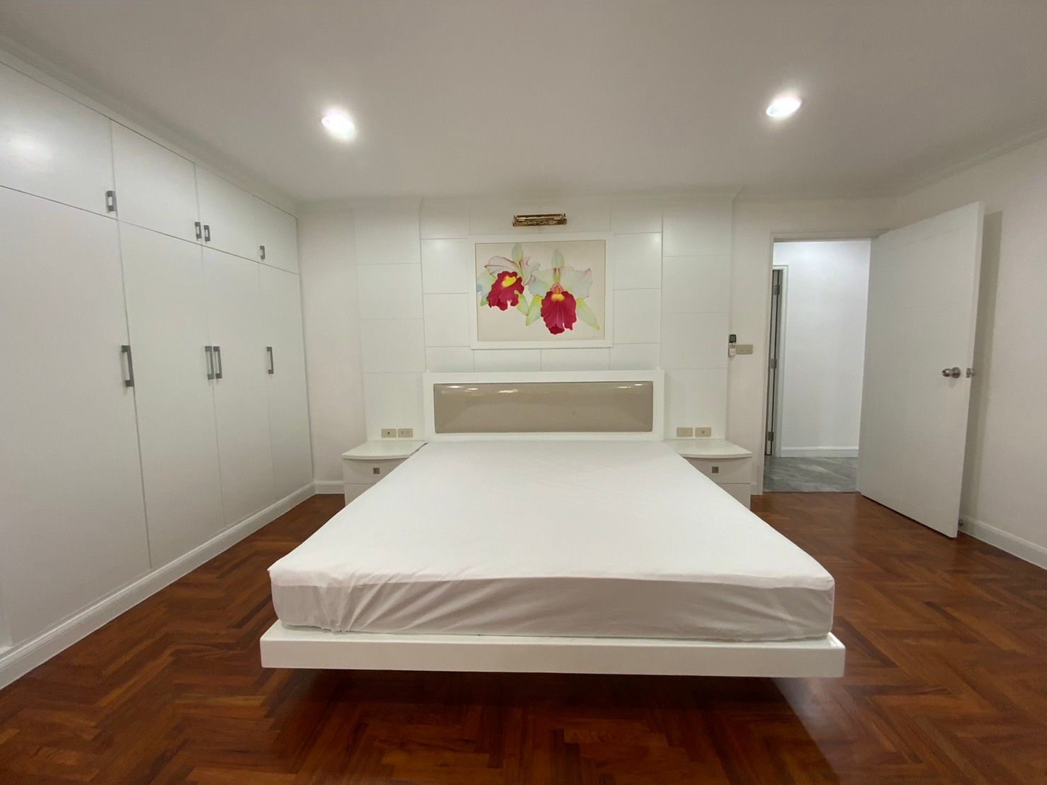 [SUP-381] Regent on The Park 3 Condominium (คอนโด รีเจนท์ ออน เดอะ พาร์ค 3) : คอนโดมิเนียมให้เช่า 3 ห้องนอน ใกล้พร้อมพงษ์ ห้องสวย ราคาพิเศษ