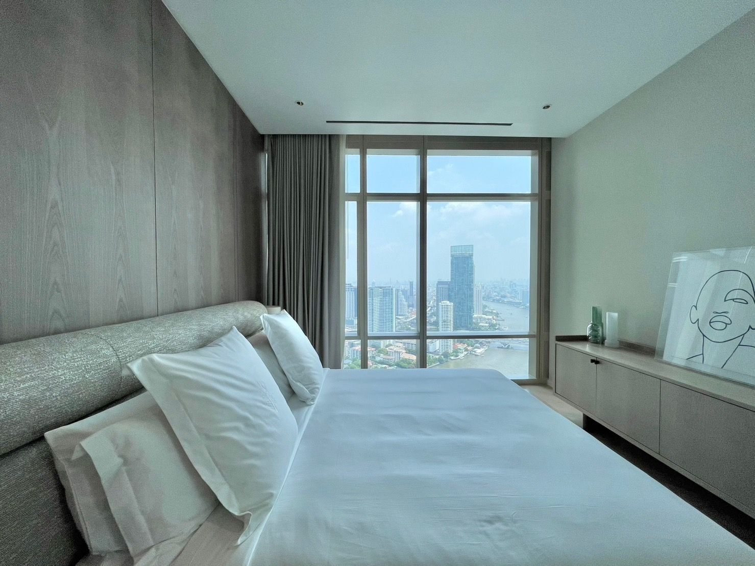 [CHC-475] Four Seasons Private Residences Bangkok (โฟร์ซีซัน ไพรเวท เรสซิเดนซ์ กรุงเทพมหานคร) : คอนโดมิเนียมให้เช่า 1 ห้องนอน ใกล้สะพานตากสิน คอนโดห้องสวย ราคาดี