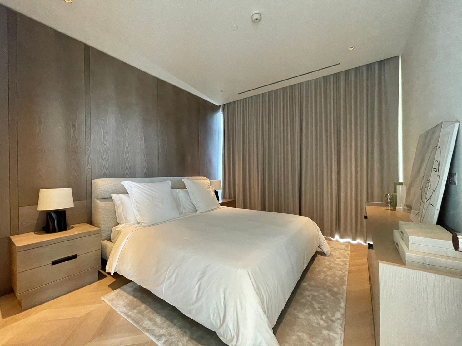 [CHC-475] Four Seasons Private Residences Bangkok (โฟร์ซีซัน ไพรเวท เรสซิเดนซ์ กรุงเทพมหานคร) : คอนโดมิเนียมให้เช่า 1 ห้องนอน ใกล้สะพานตากสิน คอนโดห้องสวย ราคาดี